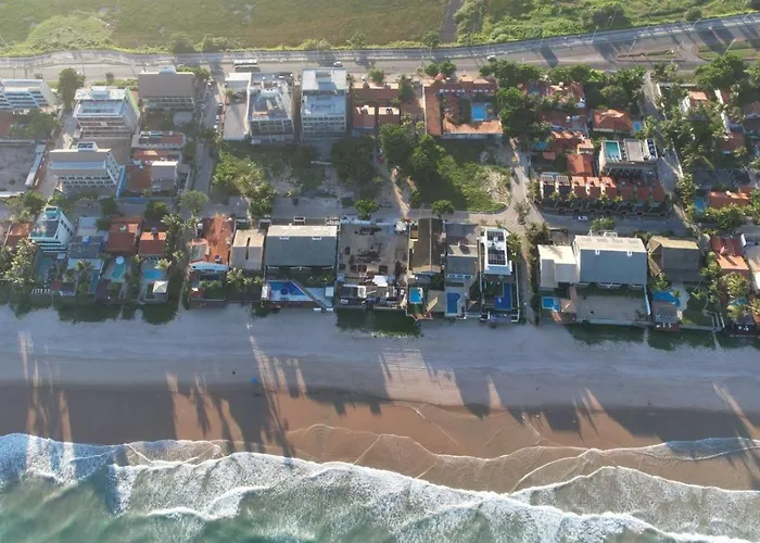 Flat LUXO Porto de Galinhas com piscina privativa